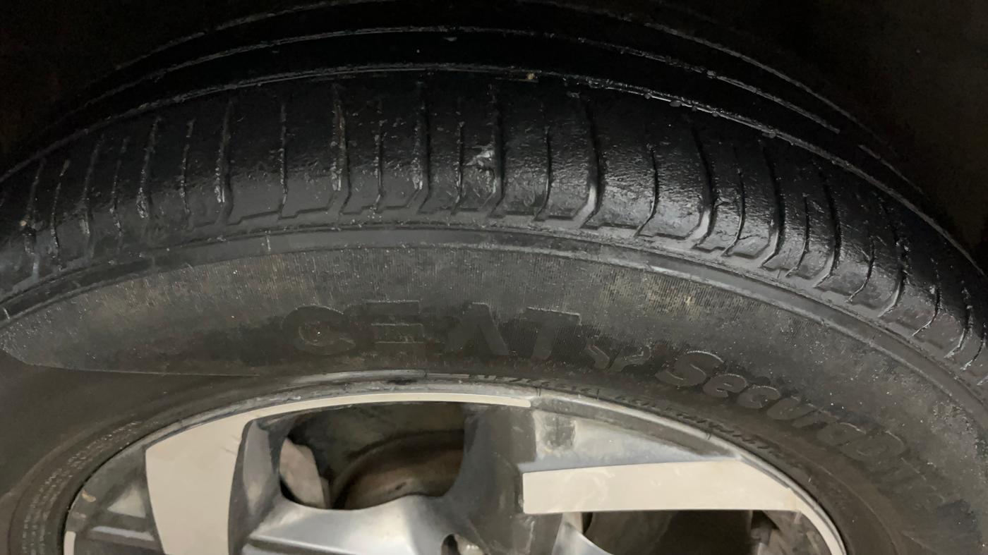 2019 Hyundai VENUE SX PLUS 1.0 TURBO DCT, Petrol, Automatic, 56,958 km, Left Front Tyre Tread