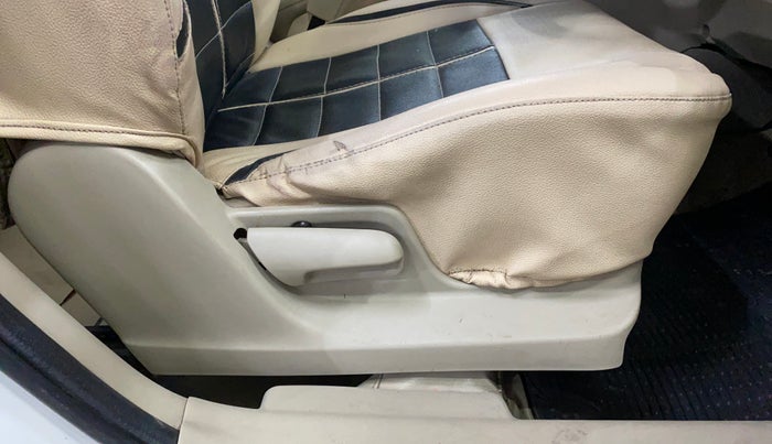 2014 Maruti Swift Dzire VXI, Petrol, Manual, 22,062 km, Driver Side Adjustment Panel