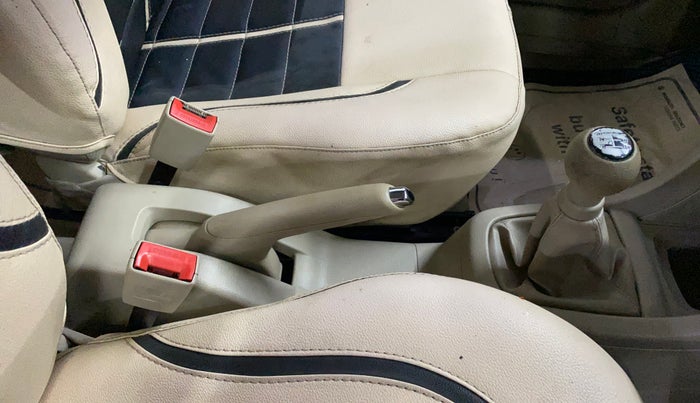 2014 Maruti Swift Dzire VXI, Petrol, Manual, 22,062 km, Gear Lever