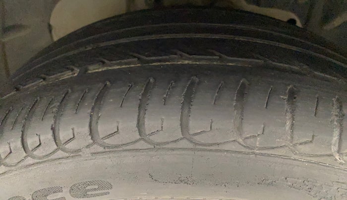 2017 Ford Ecosport TITANIUM 1.5L PETROL, Petrol, Manual, 39,236 km, Right Front Tyre Tread