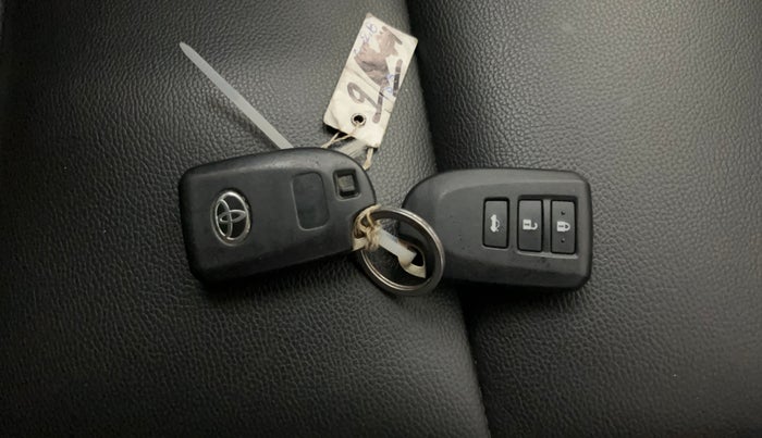 2019 Toyota YARIS G CVT, Petrol, Automatic, 52,353 km, Key Close Up