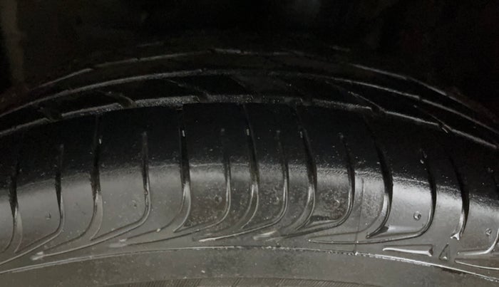 2019 Toyota YARIS G CVT, Petrol, Automatic, 52,353 km, Left Front Tyre Tread