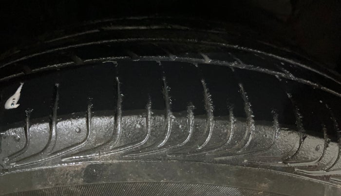2019 Toyota YARIS G CVT, Petrol, Automatic, 52,353 km, Right Front Tyre Tread