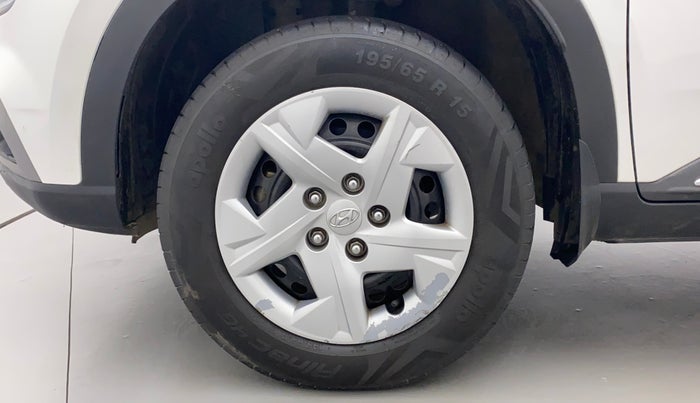 2022 Hyundai VENUE S 1.2, Petrol, Manual, 39,655 km, Left Front Wheel