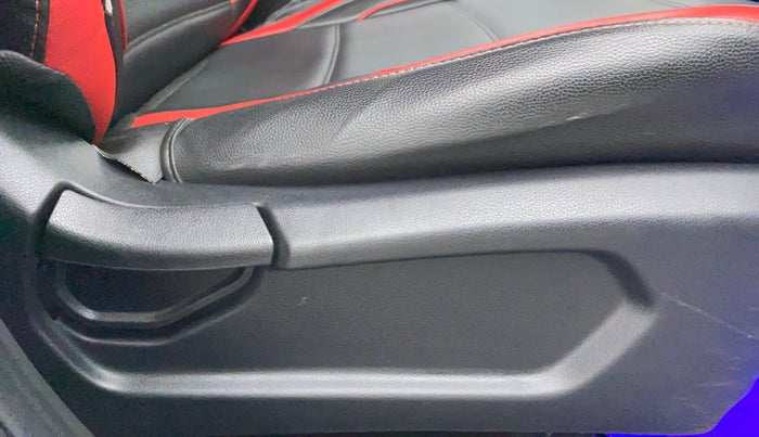 2022 Hyundai VENUE S 1.2, Petrol, Manual, 39,655 km, Driver Side Adjustment Panel