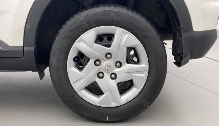 2022 Hyundai VENUE S 1.2, Petrol, Manual, 39,655 km, Left Rear Wheel