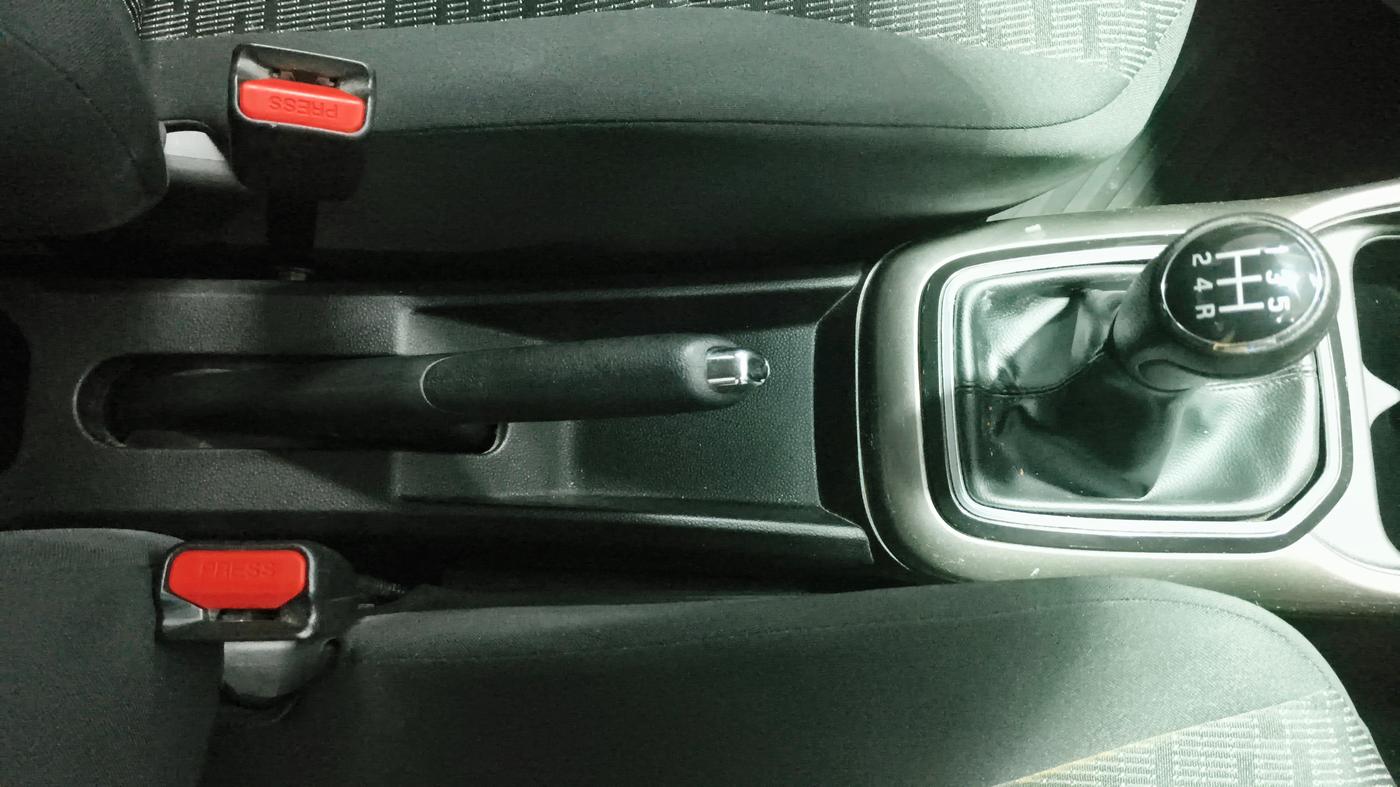 2018 Maruti IGNIS DELTA 1.2, Petrol, Manual, 40,899 km, Gear Lever
