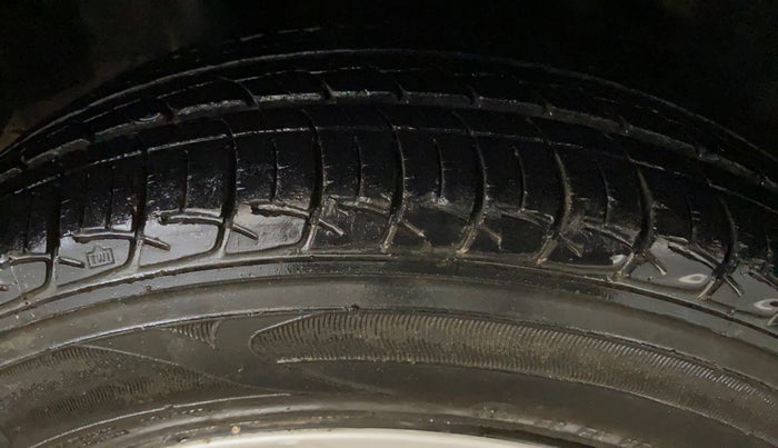 2017 Honda Amaze 1.2L I-VTEC S, Petrol, Manual, 19,023 km, Right Rear Tyre Tread