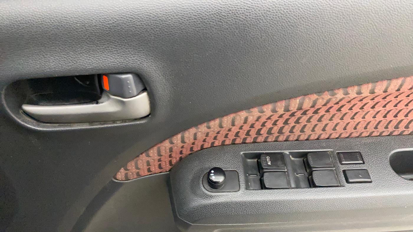 2015 Maruti Ritz ZXI, Petrol, Manual, 77,004 km, Driver Side Door Panels Control