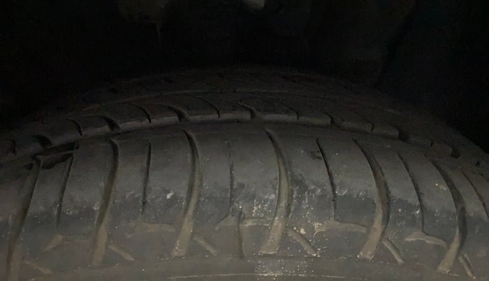 2021 Hyundai Verna SX 1.5 VTVT, Petrol, Manual, 33,636 km, Right Front Tyre Tread