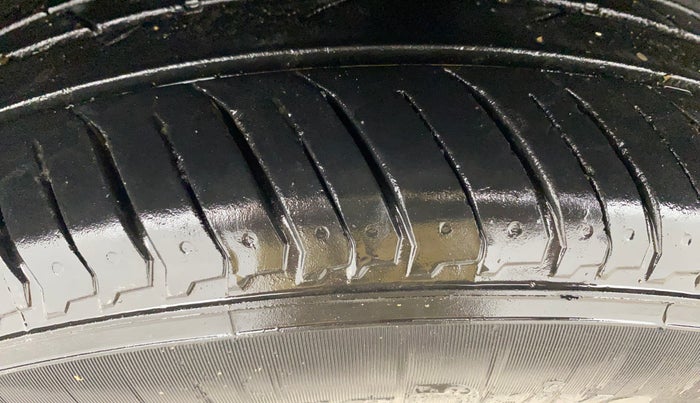 2019 Tata NEXON XM PETROL, Petrol, Manual, 55,331 km, Right Rear Tyre Tread