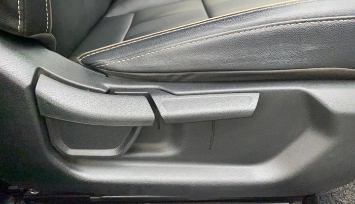 2020 Hyundai NEW I20 ASTA (O) 1.0 TURBO GDI DCT, Petrol, Automatic, 35,292 km, Driver Side Adjustment Panel