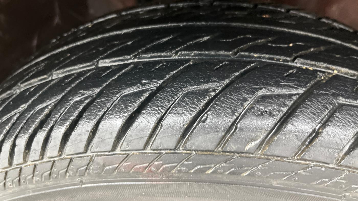 2013 Honda Amaze 1.2L I-VTEC VX, Petrol, Manual, 83,781 km, Right Front Tyre Tread