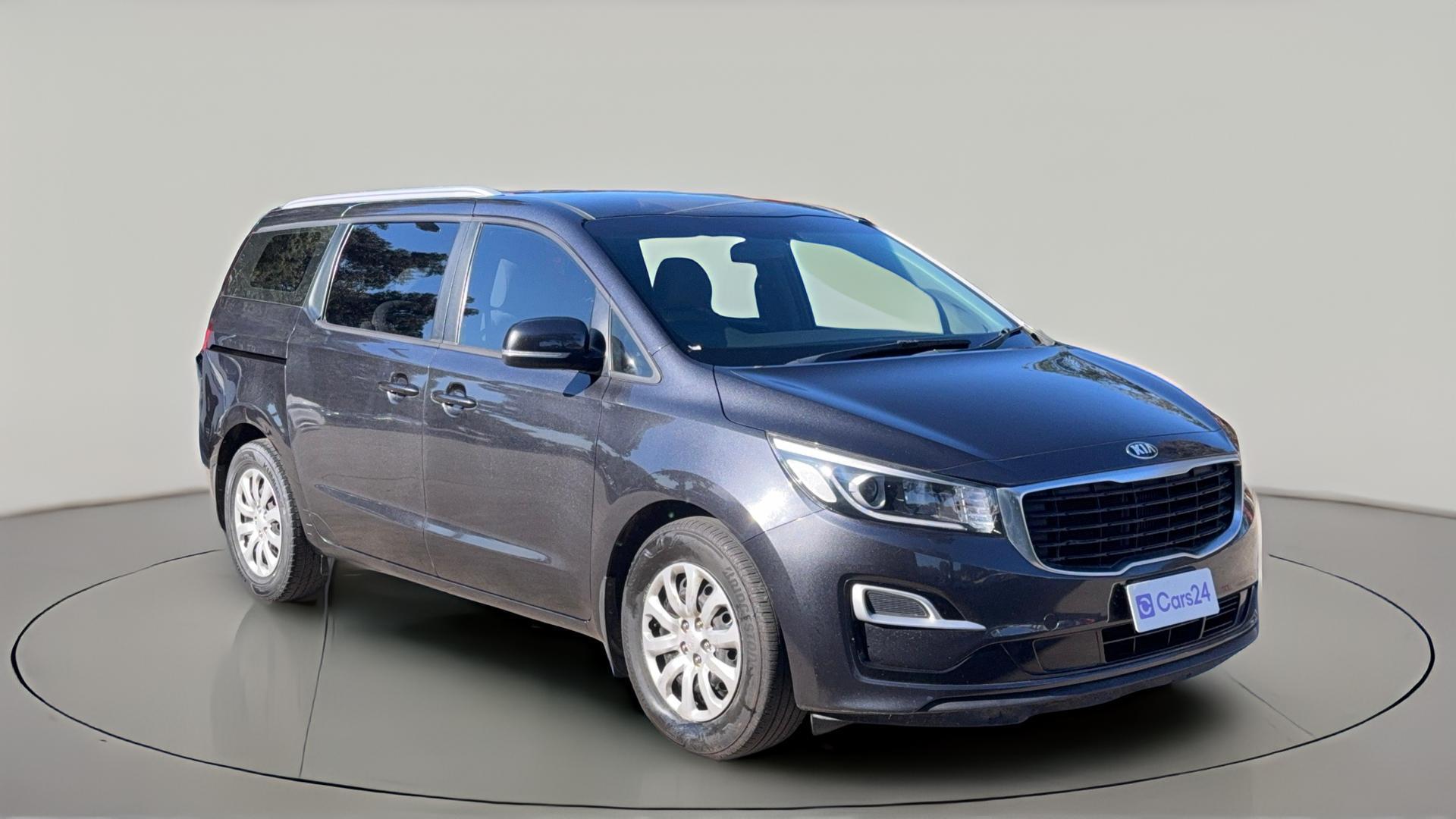 Kia Carnival image