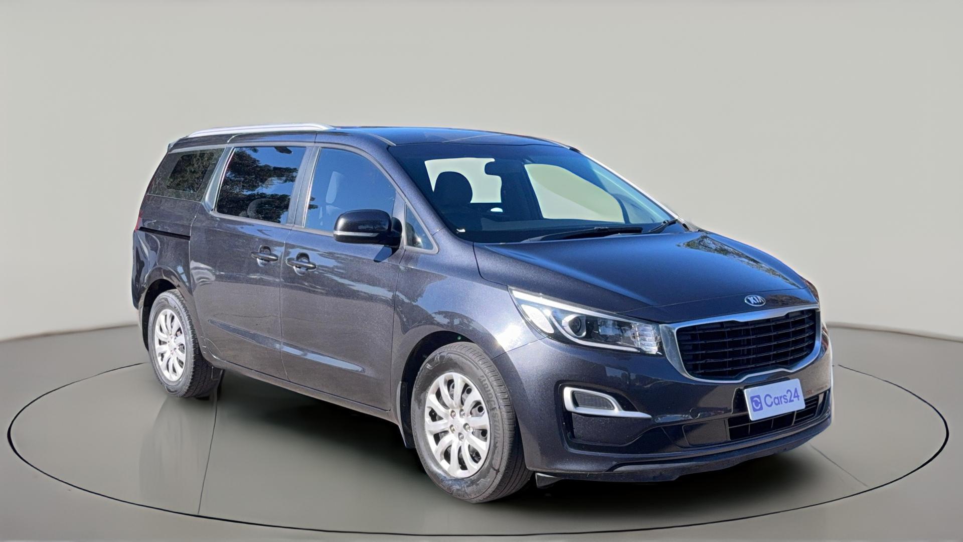 Kia Carnival image
