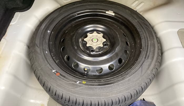 2015 Hyundai Xcent SX AT 1.2 (O), Petrol, Automatic, 8,777 km, Spare Tyre