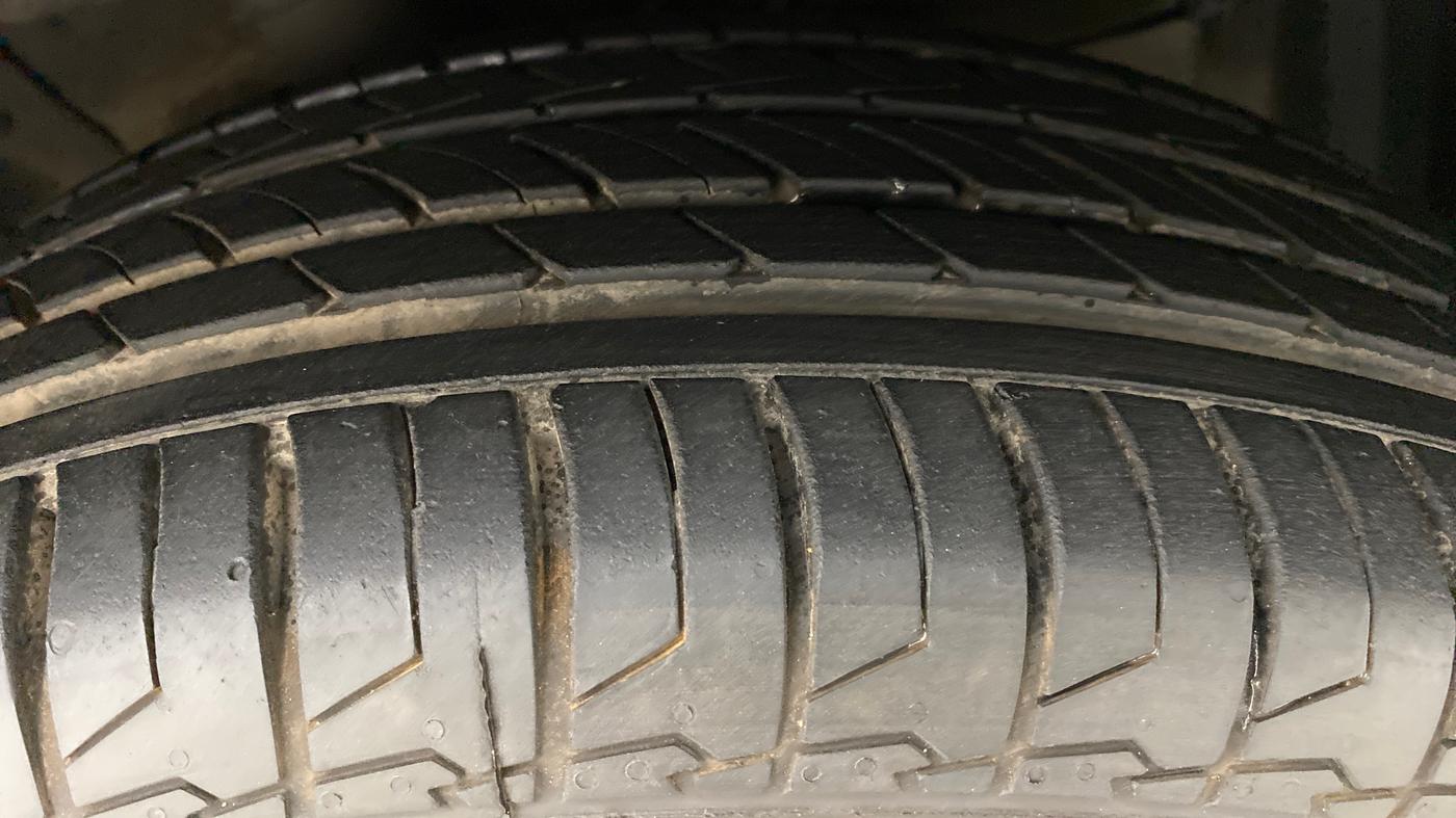2016 Maruti S Cross ZETA 1.3, Diesel, Manual, 94,756 km, Right Front Tyre Tread
