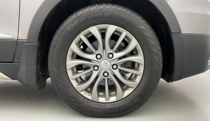 2016 Maruti S Cross ZETA 1.3, Diesel, Manual, 94,756 km, Right Front Wheel