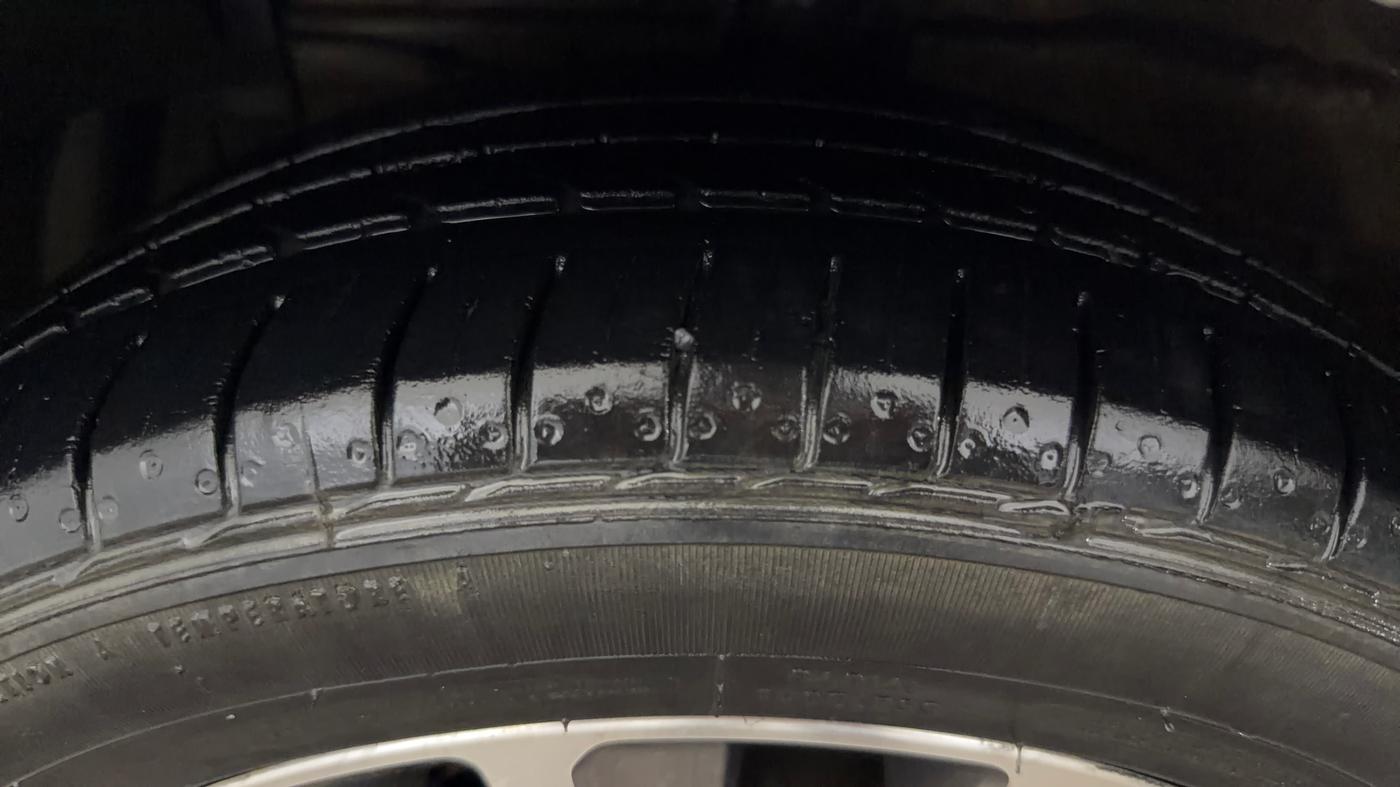 2021 Maruti Ciaz ALPHA 1.5 SHVS PETROL, CNG, Manual, 29,377 km, Left Front Tyre Tread