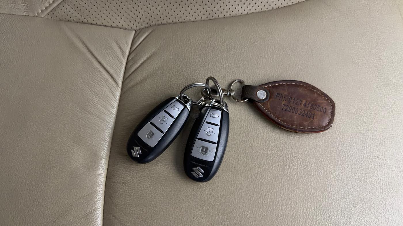 2021 Maruti Ciaz ALPHA 1.5 SHVS PETROL, CNG, Manual, 29,377 km, Key Close Up