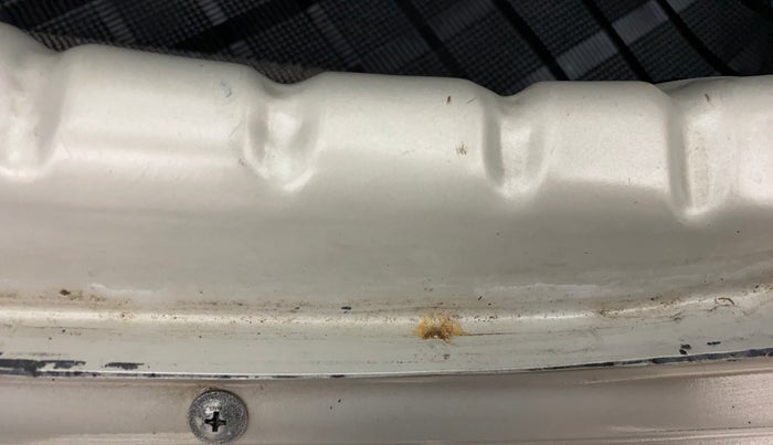 2013 Hyundai Eon ERA +, Petrol, Manual, 50,981 km, Dicky (Boot door) - Slightly rusted
