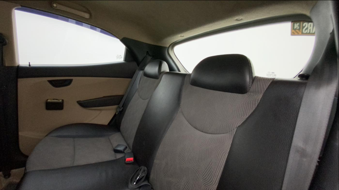 2013 Hyundai Eon ERA +, Petrol, Manual, 50,981 km, Right Side Rear Door Cabin