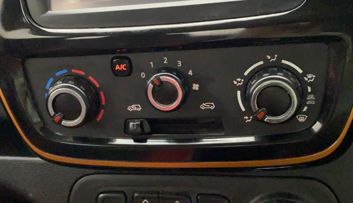 2018 Renault Kwid CLIMBER 1.0 AMT, Petrol, Automatic, 25,077 km, Dashboard - Air Re-circulation knob is not working