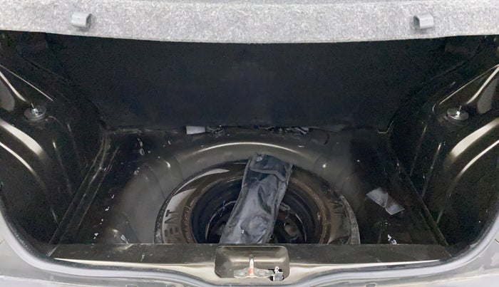 2018 Renault Kwid CLIMBER 1.0 AMT, Petrol, Automatic, 25,077 km, Boot Inside