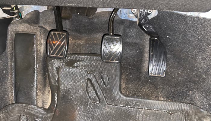 2023 Maruti Grand Vitara ZETA SMART HYBRID, Petrol, Manual, 45,918 km, Pedals