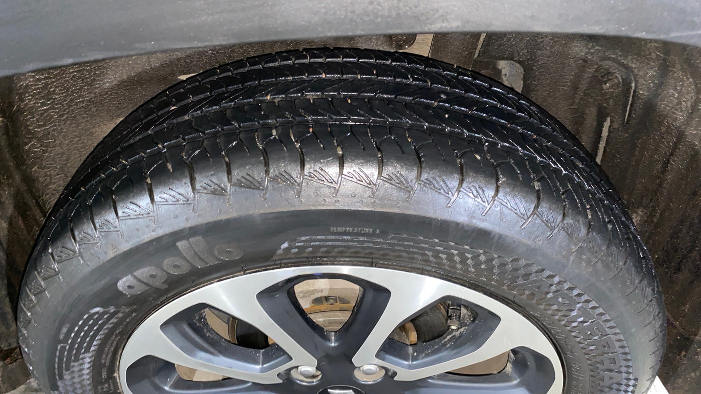 2023 Maruti Grand Vitara ZETA SMART HYBRID, Petrol, Manual, 45,918 km, Left Rear Tyre Tread