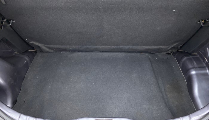 2016 Hyundai Eon ERA PLUS, Petrol, Manual, 24,831 km, Boot Inside