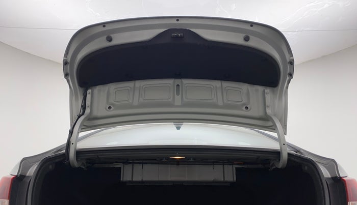 2020 Hyundai Verna SX (O) 1.5 CRDI, Diesel, Manual, 71,495 km, Boot Door Open