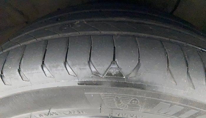 2020 Hyundai Verna SX (O) 1.5 CRDI, Diesel, Manual, 71,495 km, Right Front Tyre Tread