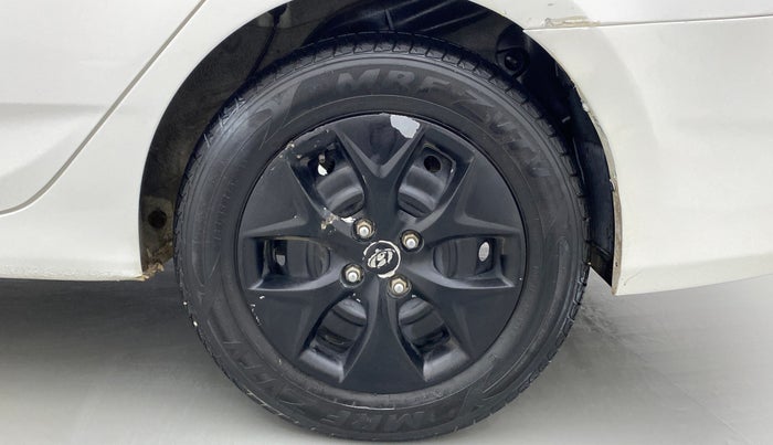 2017 Hyundai Verna 1.6 CRDI S, Diesel, Manual, 80,883 km, Left Rear Wheel
