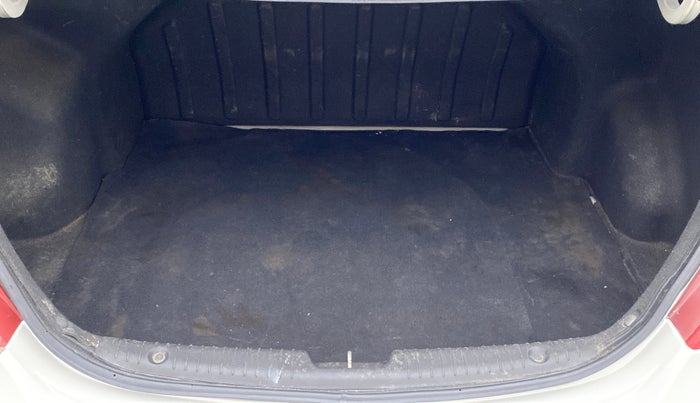 2017 Hyundai Verna 1.6 CRDI S, Diesel, Manual, 80,883 km, Boot Inside