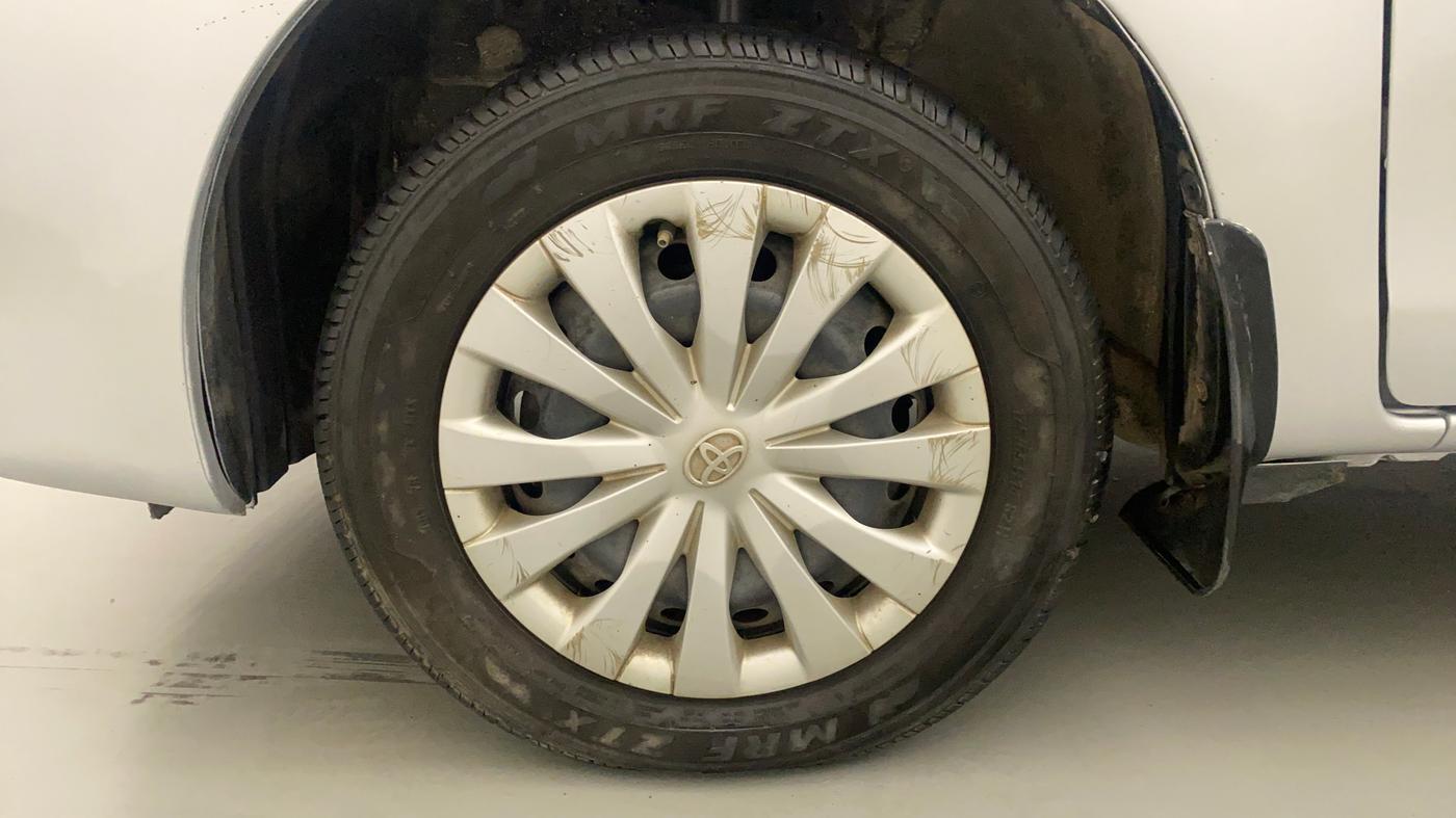 2011 Toyota Etios Liva G, Petrol, Manual, 40,328 km, Left Front Wheel