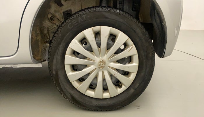 2011 Toyota Etios Liva G, Petrol, Manual, 40,328 km, Left Rear Wheel