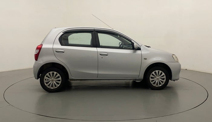 2011 Toyota Etios Liva G, Petrol, Manual, 40,328 km, Right Side