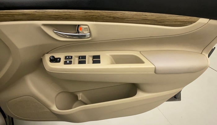 2018 Maruti Ciaz ZETA 1.5 SHVS MT PETROL, Petrol, Manual, 18,156 km, Driver Side Door Panels Control