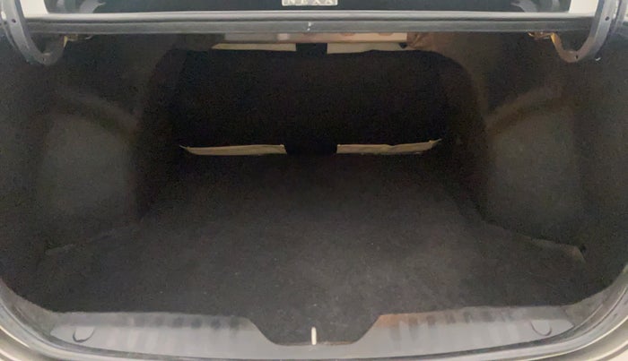 2018 Maruti Ciaz ZETA 1.5 SHVS MT PETROL, Petrol, Manual, 18,156 km, Boot Inside