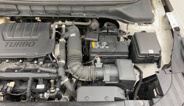 2023 KIA CARENS  PREMIUM 1.5 TURBO PETROL IMT 7 STR, Petrol, Manual, 28,543 km, Engine View - Left