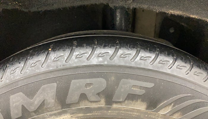 2023 KIA CARENS  PREMIUM 1.5 TURBO PETROL IMT 7 STR, Petrol, Manual, 28,543 km, Left Rear Tyre Tread