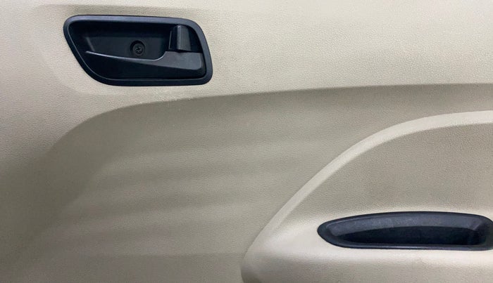 2020 Hyundai NEW SANTRO ERA EXECUTIVE, Petrol, Manual, 48,910 km, Driver Side Door Panels Control