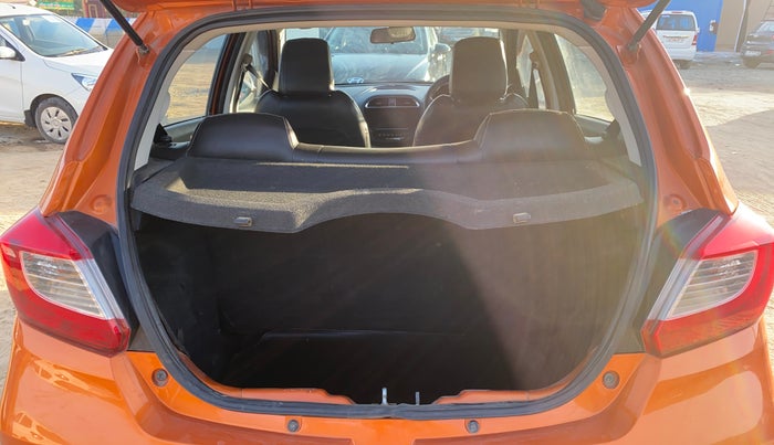 2018 Tata Tiago XZ PLUS PETROL, Petrol, Manual, 72,122 km, Boot Inside