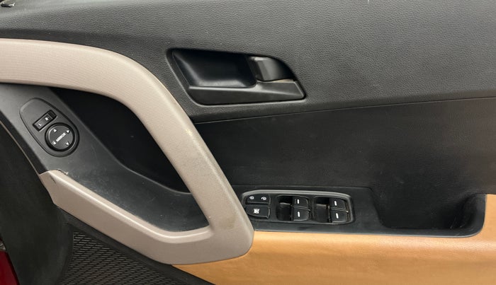 2016 Hyundai Creta E PLUS 1.6 PETROL, Petrol, Manual, 70,369 km, Driver Side Door Panels Control