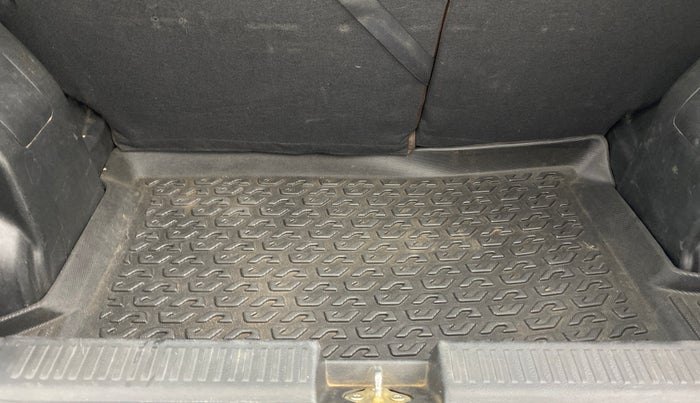 2023 Maruti FRONX ALPHA 1.0 TURBO MT, Petrol, Manual, 94,498 km, Boot Inside