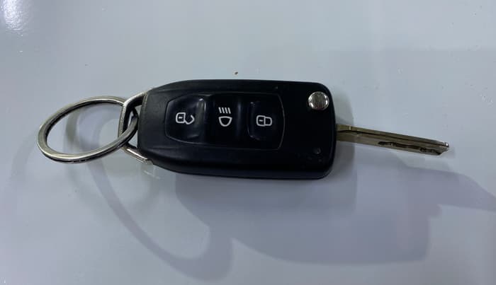 2022 Tata Harrier XMA SUNROOF 2.0L KRYOTEC, Diesel, Automatic, 1,20,097 km, Key Close Up