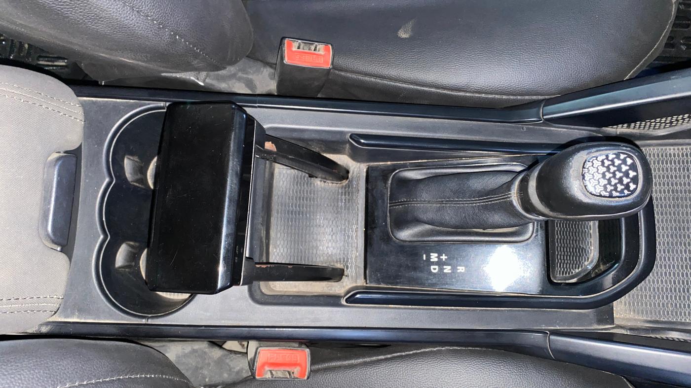 2022 Tata Harrier XMA SUNROOF 2.0L KRYOTEC, Diesel, Automatic, 1,20,097 km, Gear Lever