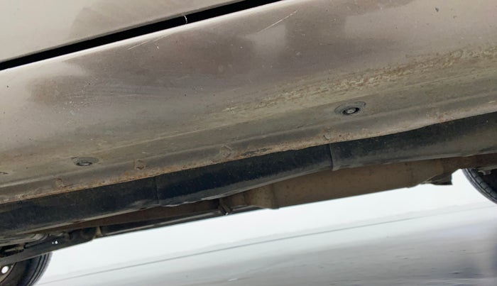 2013 Maruti Wagon R 1.0 VXI, Petrol, Manual, 65,536 km, Right running board - Slightly rusted