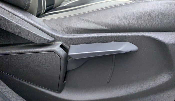 2015 Ford Ecosport TITANIUM 1.5L PETROL AT, Petrol, Automatic, 28,440 km, Driver Side Adjustment Panel